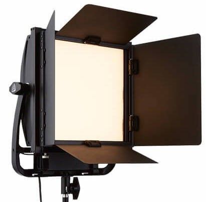 litepanel_astra_1x1_soft_with_barn_doors.jpg