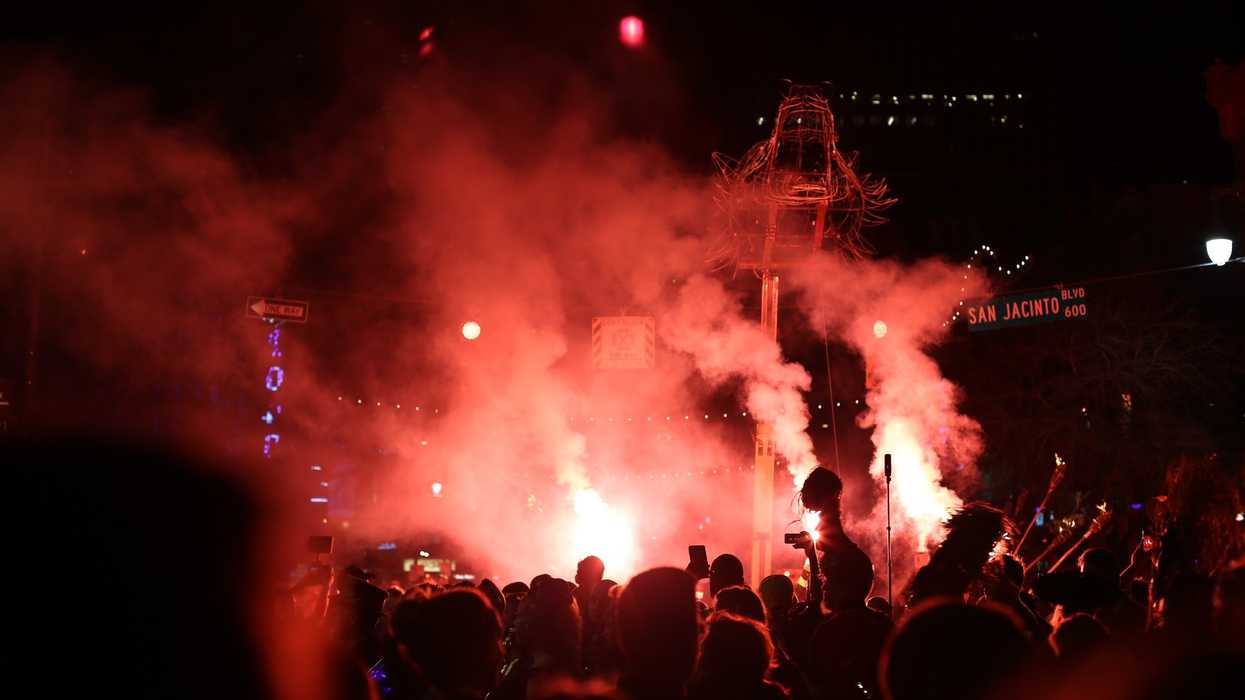 11_b_interactive_parade_on_fire2_ericahampton