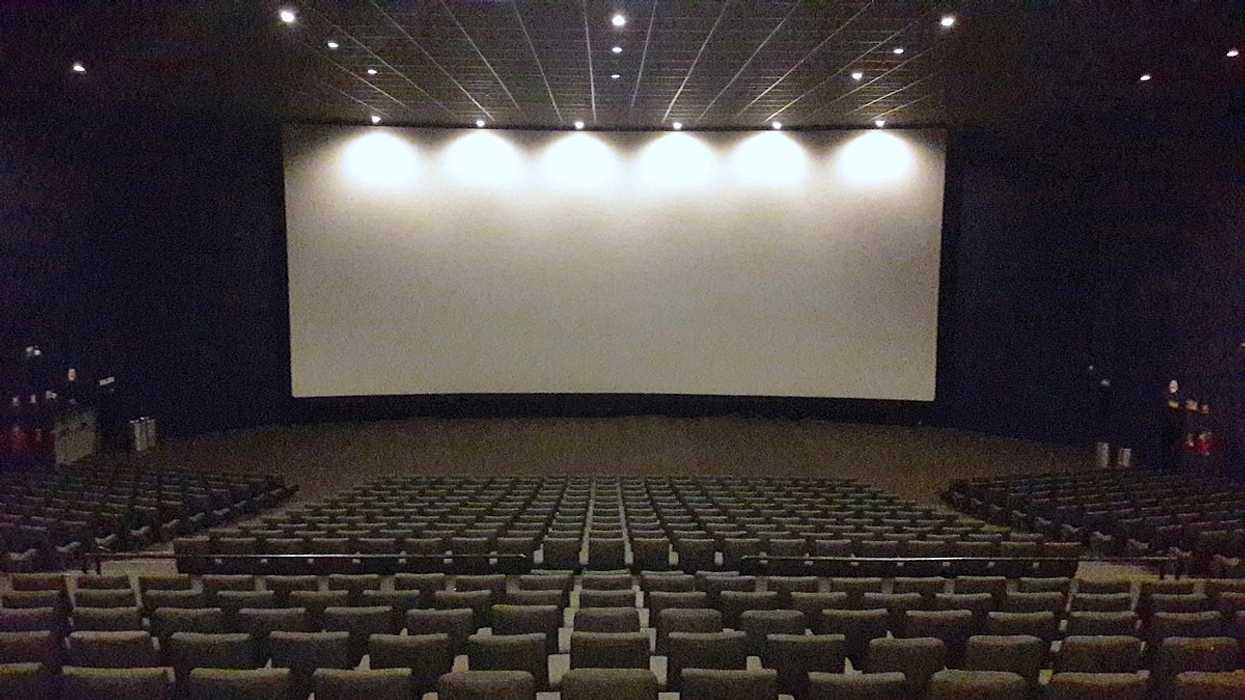 1200px-sala_de_cine