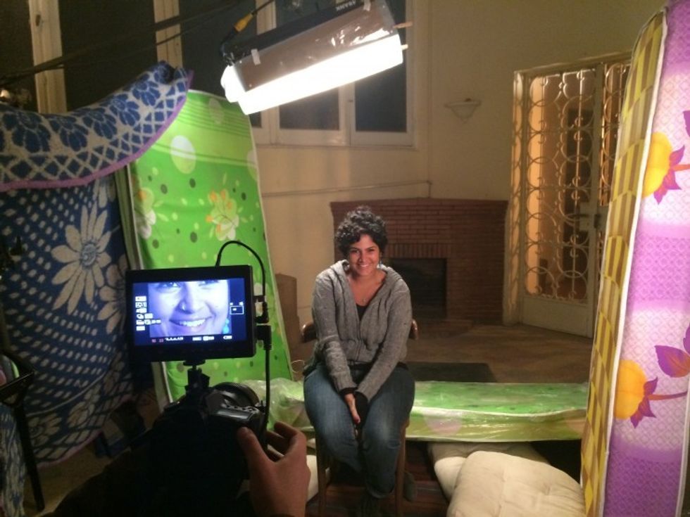 12092014_mariam_on_set_2