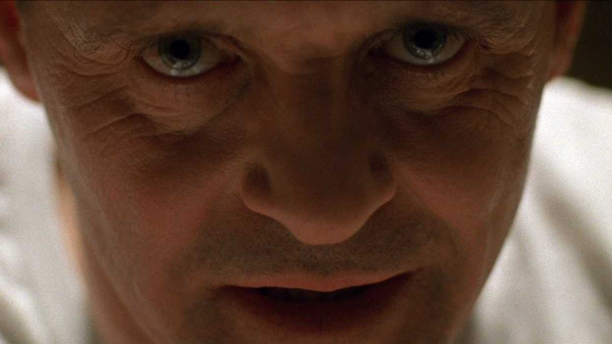 15 Iconic Serial Killer Movies That Forged a Genre_A still from The Silence of the Lambs (1991)