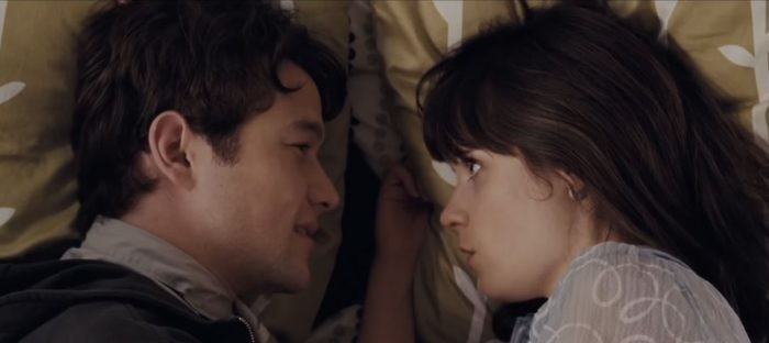 500daysofsummer-jgl-zooey-bed-700x312