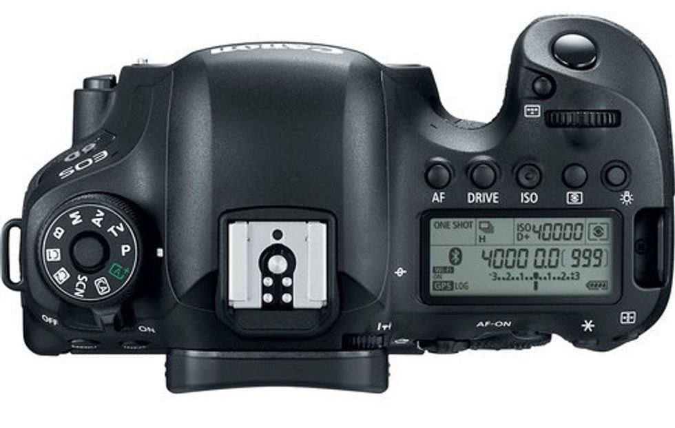 6d_mark_ii_top