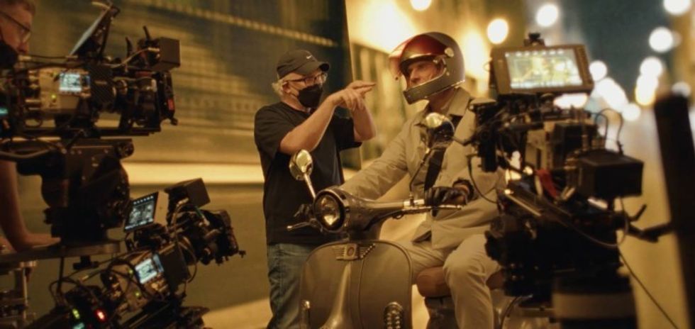 A behind the scenes look at 'The Killer'