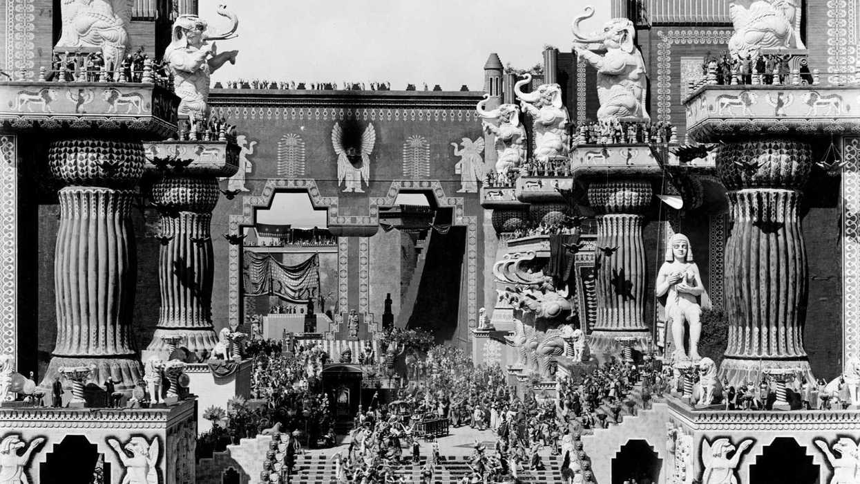A scene from the massive "Babylon set" in D.W. Griffith's 1916 silent film Intolerance.