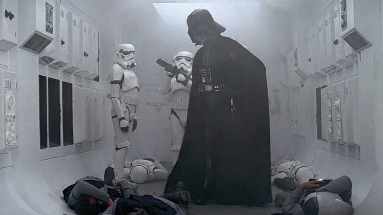 A still from Star Wars: Episode IV - A New Hope (1977)