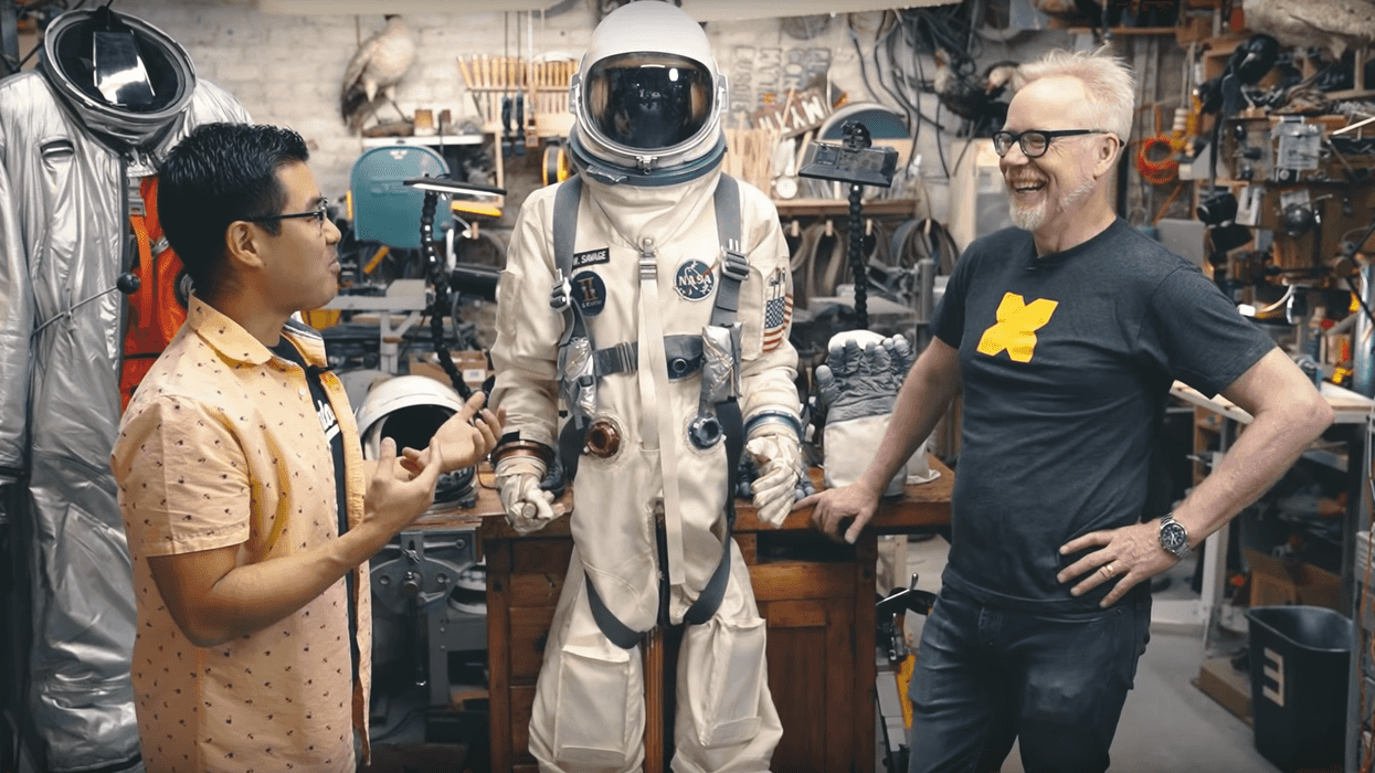 Adam_savage_first_man