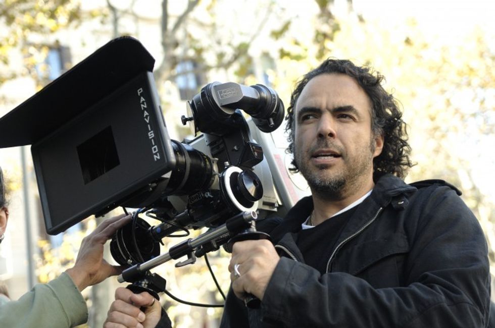 Alejandro_gonzalez_inarritu_with_camera