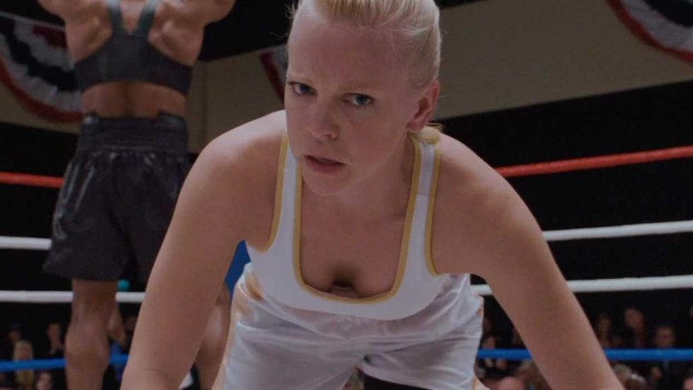 Anna Faris as Cindy looking intense in a boxing ring in Scary Movie 4