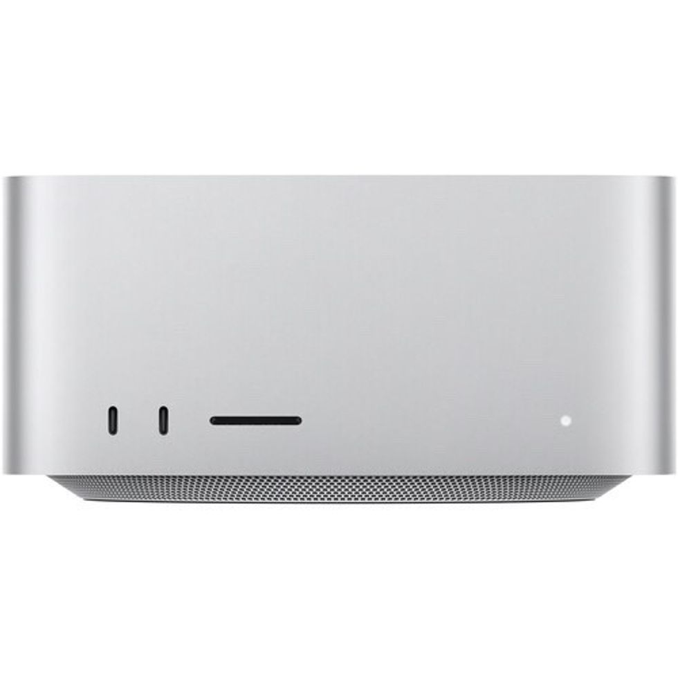 Apple_bh_z14j_17_mac_studio_64gb_2tb_m1_max_32c_1646771408_1694923