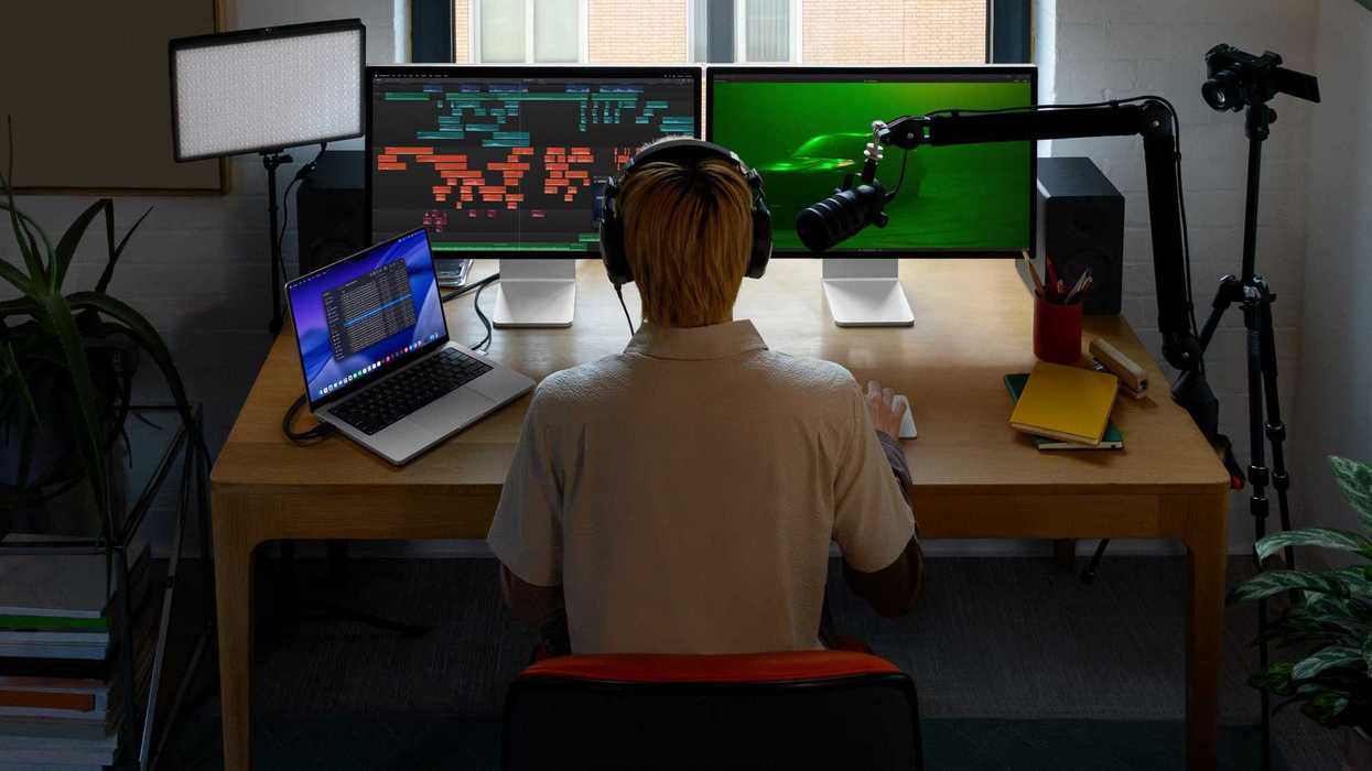 Apple Creator Studio
