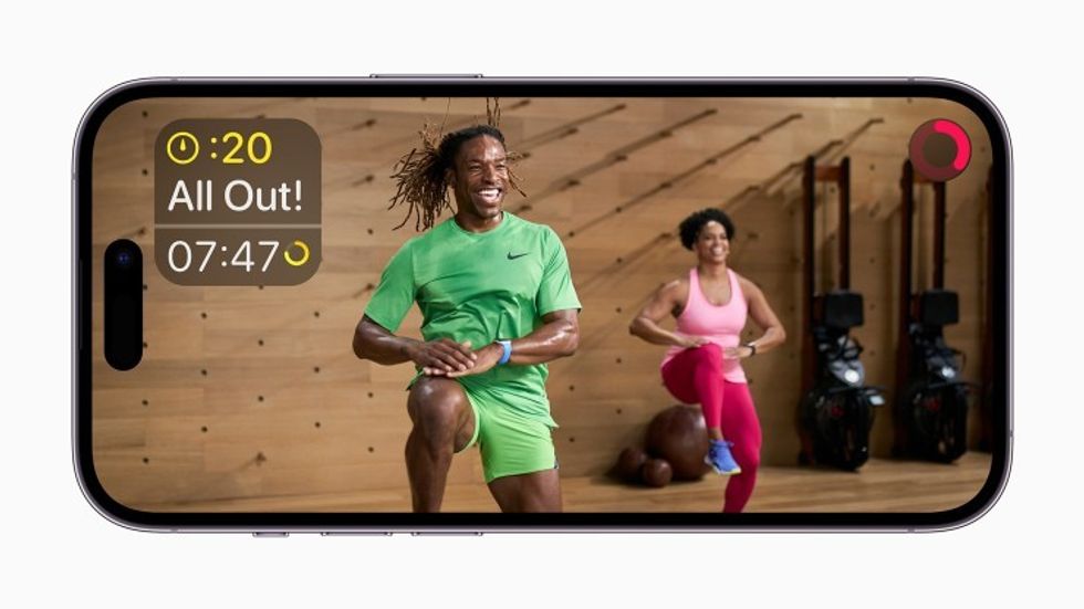 apple-iphone-14-pro-iphone-14-pro-max-fitness-plus