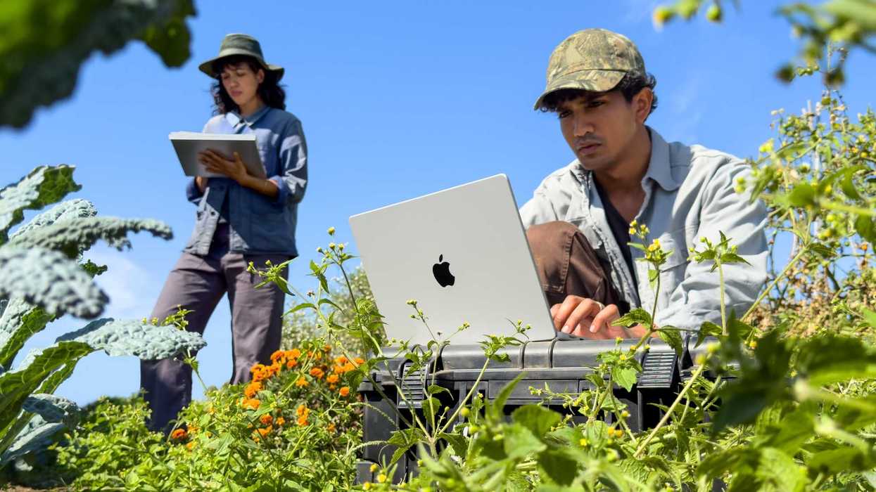 Apple MacBook Pro with M6