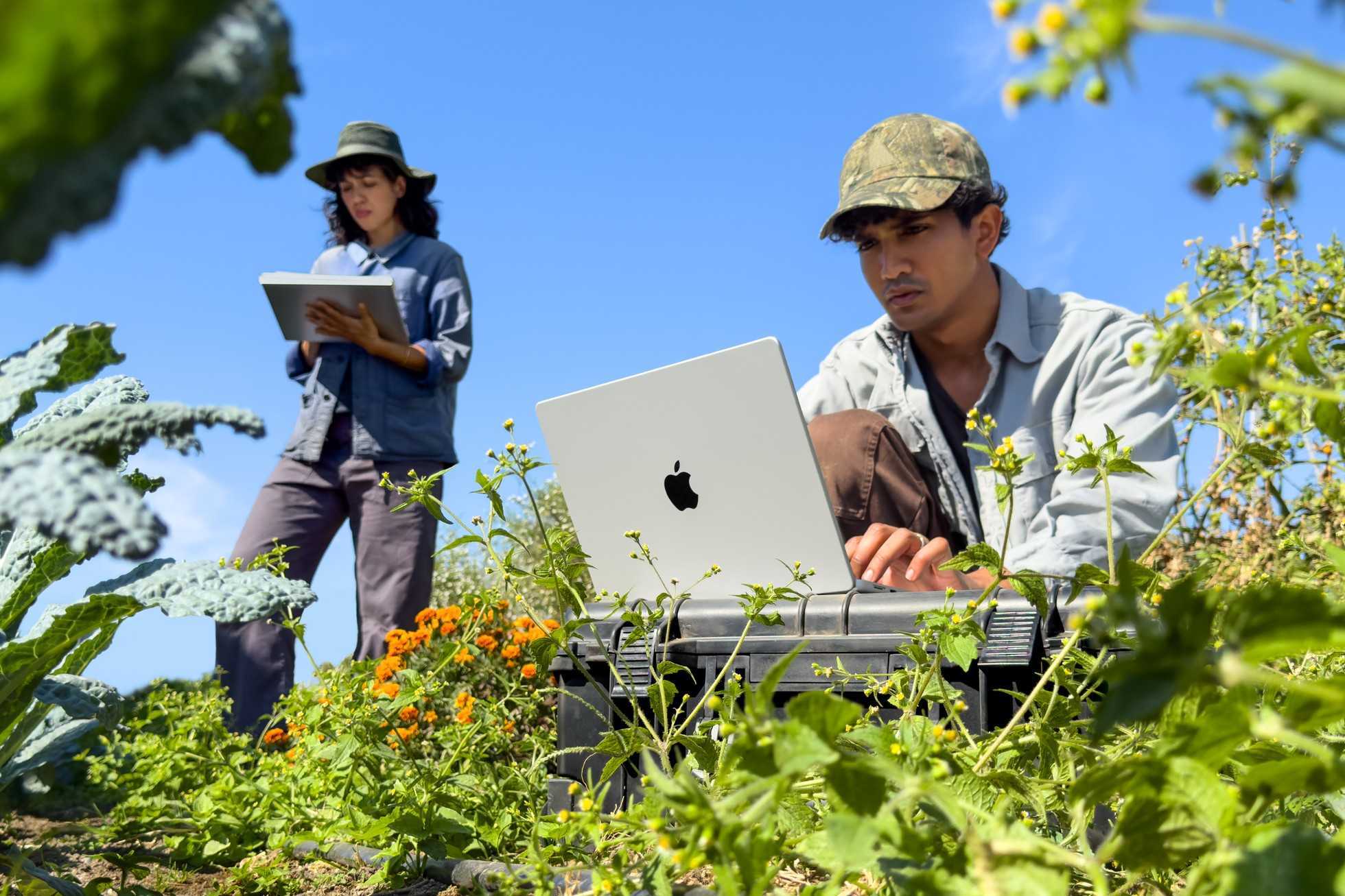 Apple MacBook Pro with M6