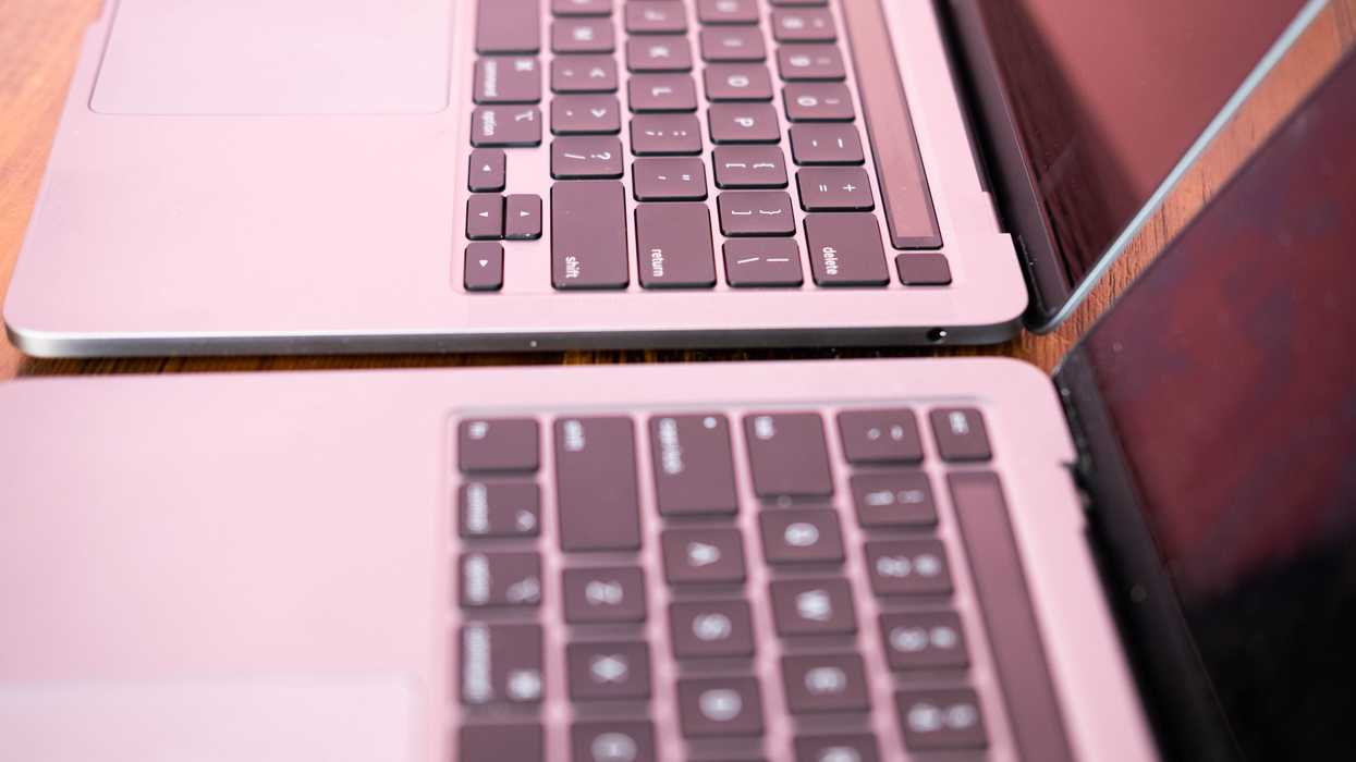 Apple MacBooks