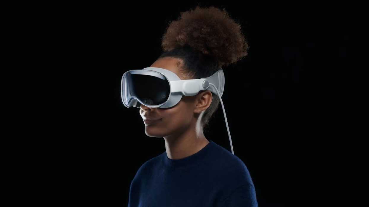 Apple Vision Pro Decline