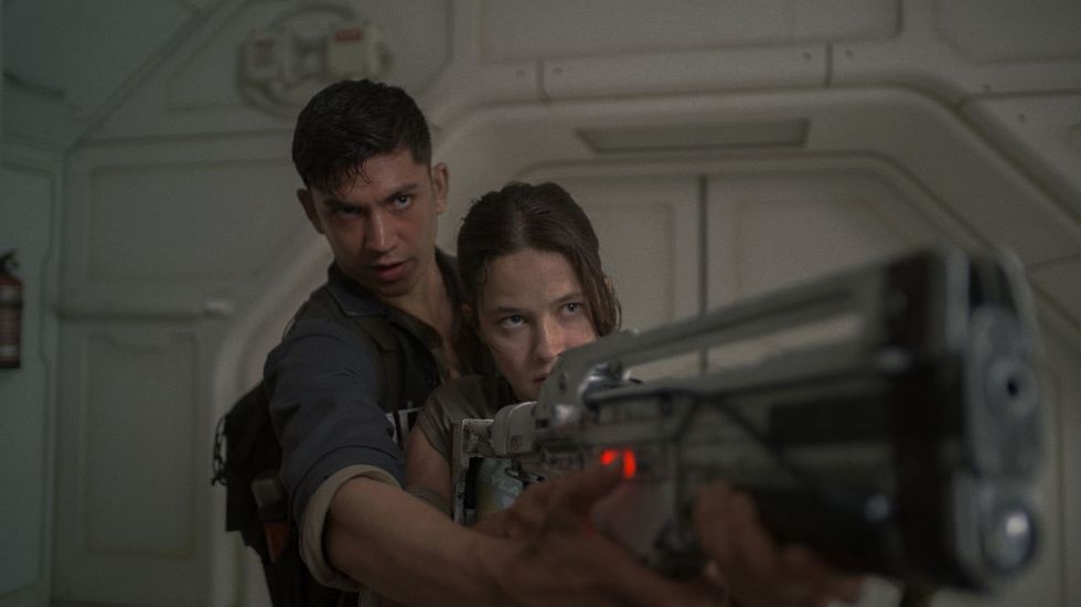 Archie Renaux as Tyler and Cailee Spaeny as Rain Carradine in 20th Century Studios' ALIEN: ROMULUS.