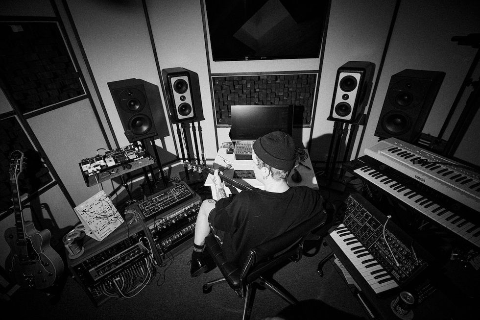 WHAT IS AN EXECUTIVE PRODUCER ALBUM visual data 4