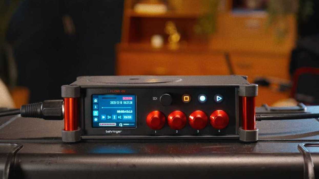 Behringer FLOW 4V