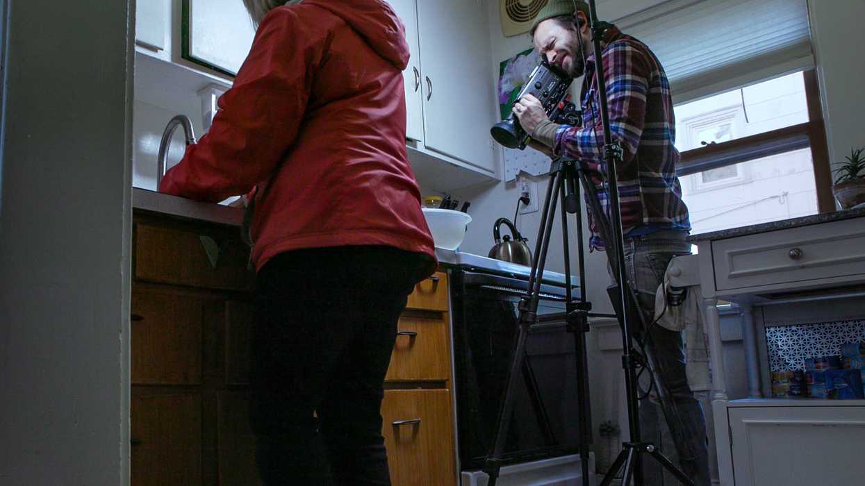 Betty_feeds_the_animals_bts_3_gannon_0