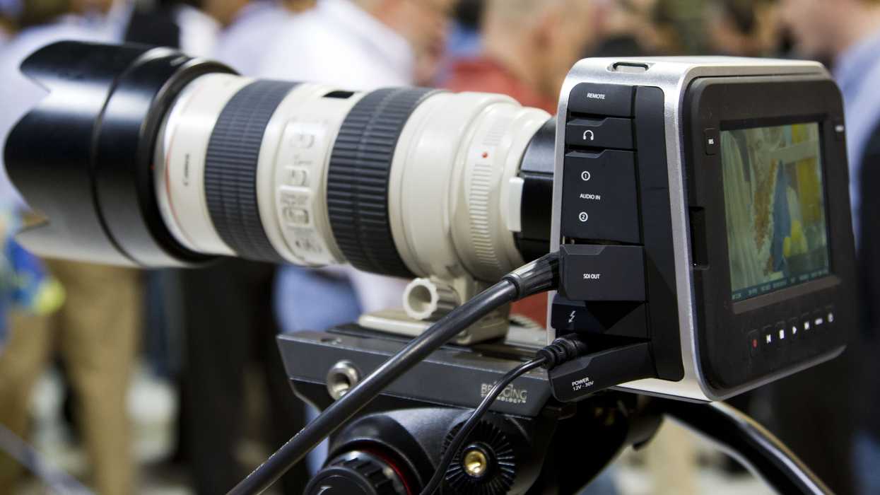 Blackmagic-cinema-camera-canon-lens