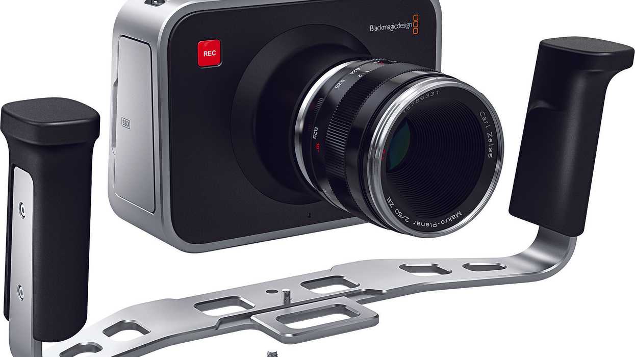 Blackmagiccinemacamerahandles34