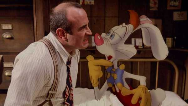 Bob Hoskins glaring at Roger Rabbit in Who Framed Roger Rabbit