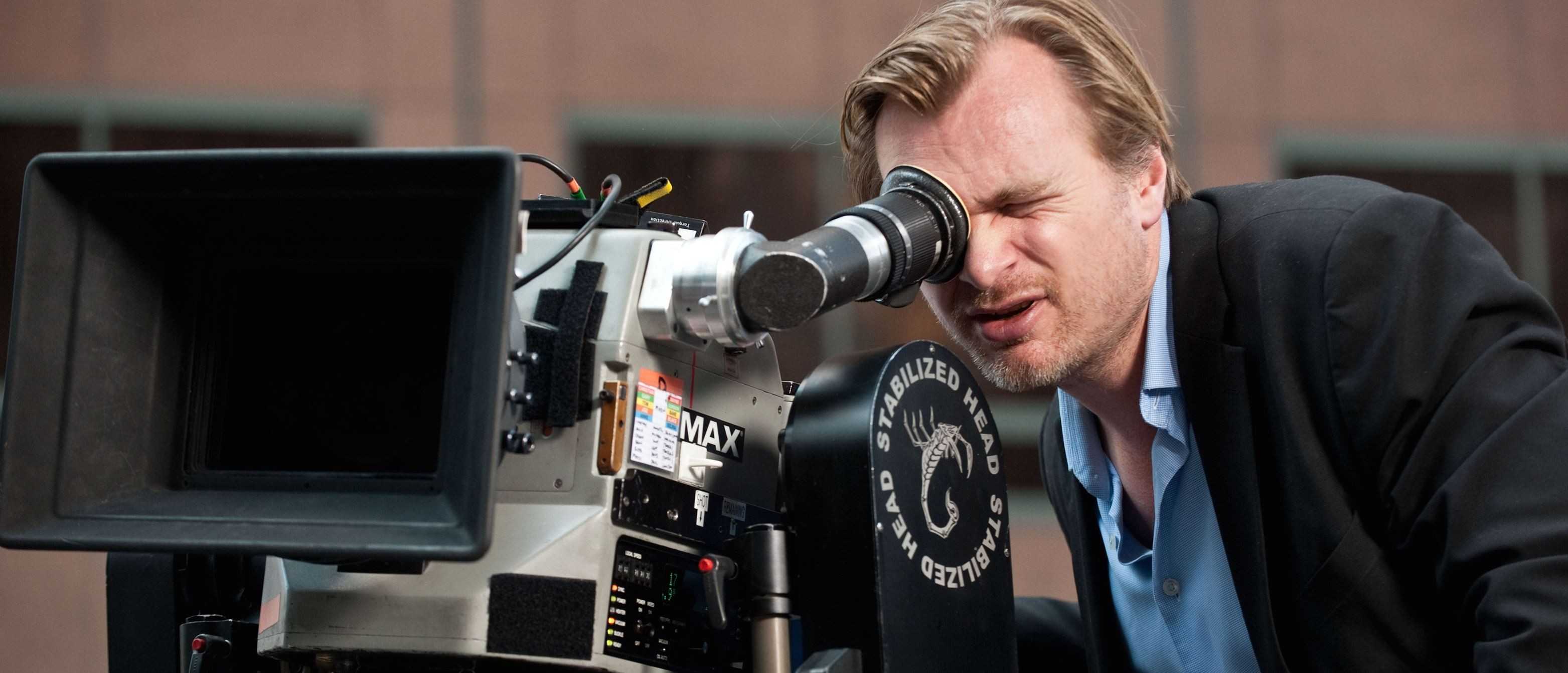 BTS shot of Christopher Nolan directing 'Dunkirk'