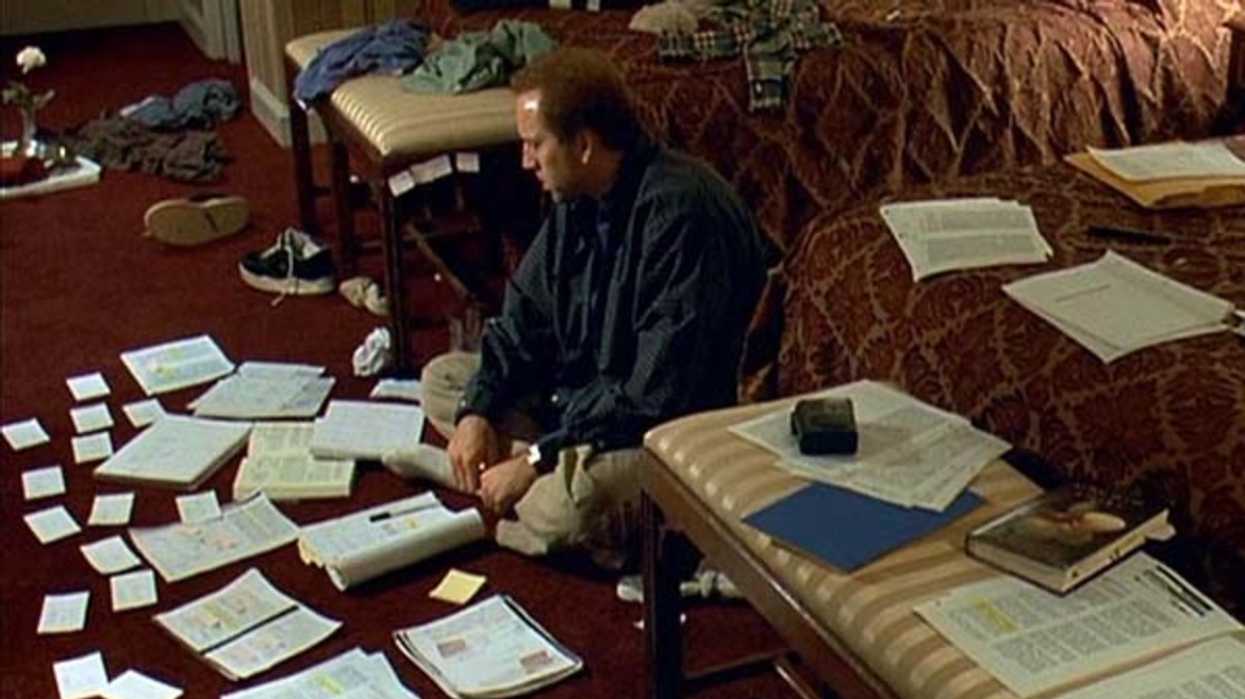 Can You Tell a Pro From an Amateur Writer By Just Reading the First Page?