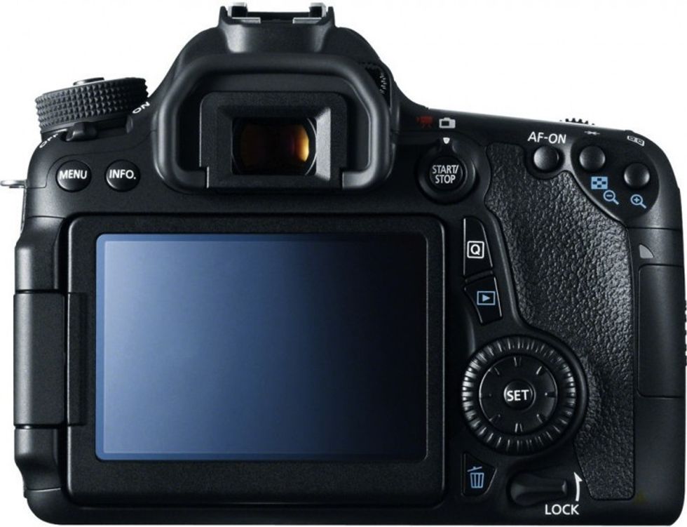 Canon-70d-back
