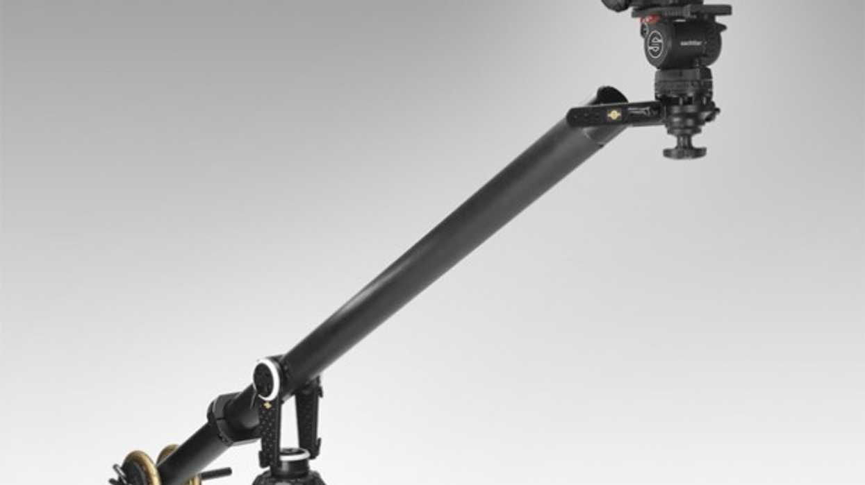 Canon-camera-on-cinevate-axis-jib-616x528