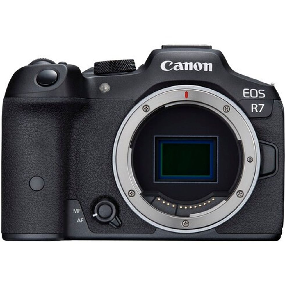 Canon_eos_r7_mirrorless_camera_1653351620_1707911