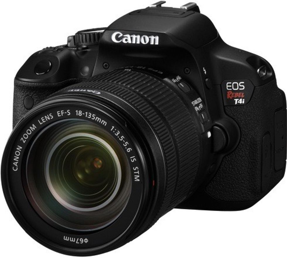 Canon-t4i-official-photo