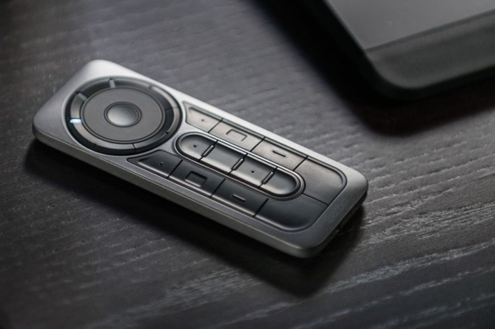 Cintiq_remote