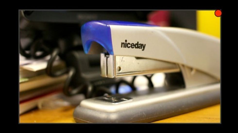 Clean-hdmi-t4i-red-dot-616x346