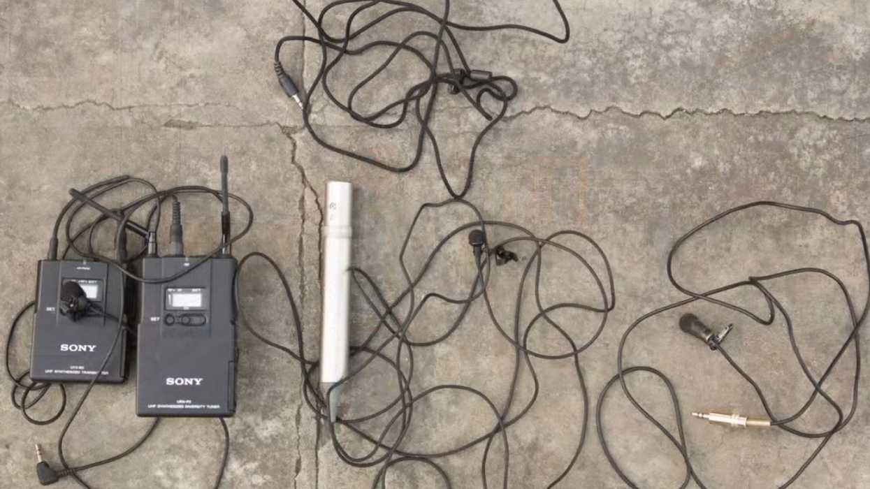 Comparing-a-one-dollar-lav-to-professional-mics