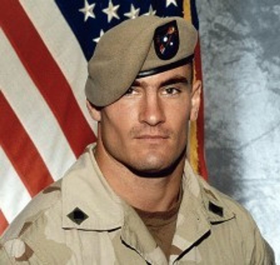 Corporal_patrick_tillman-224x212