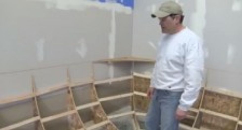 Cyclorama-crc-wall-build-224x121