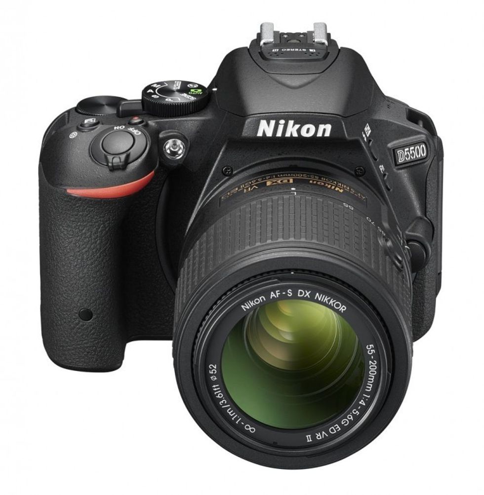 D5500_bk_55_200_frttop