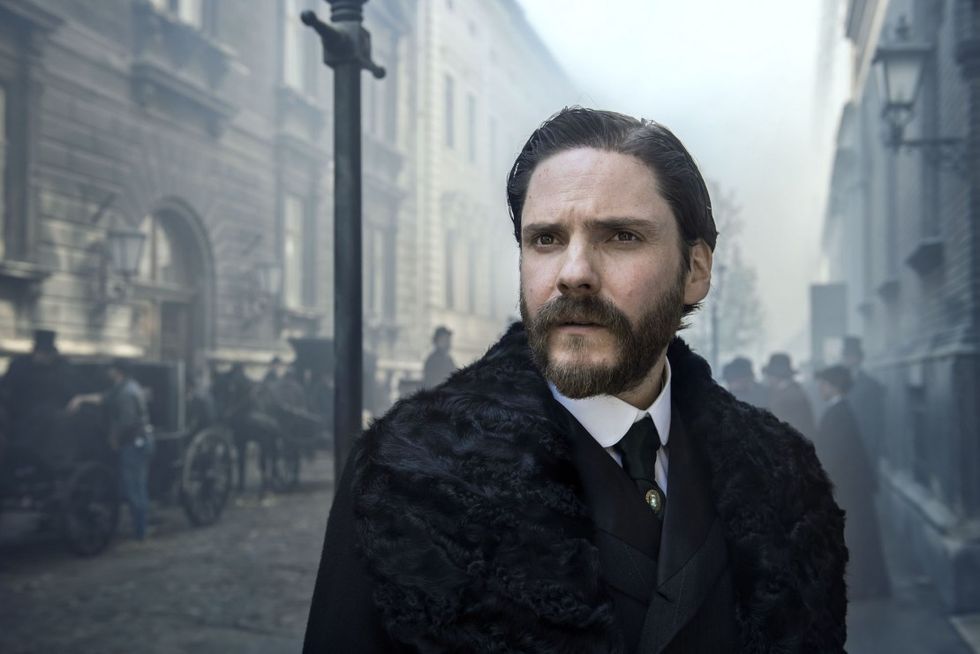 Daniel Bruhl in The Alienist