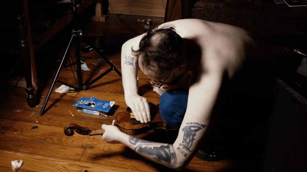 Daniel Houck in 'Strad Style'