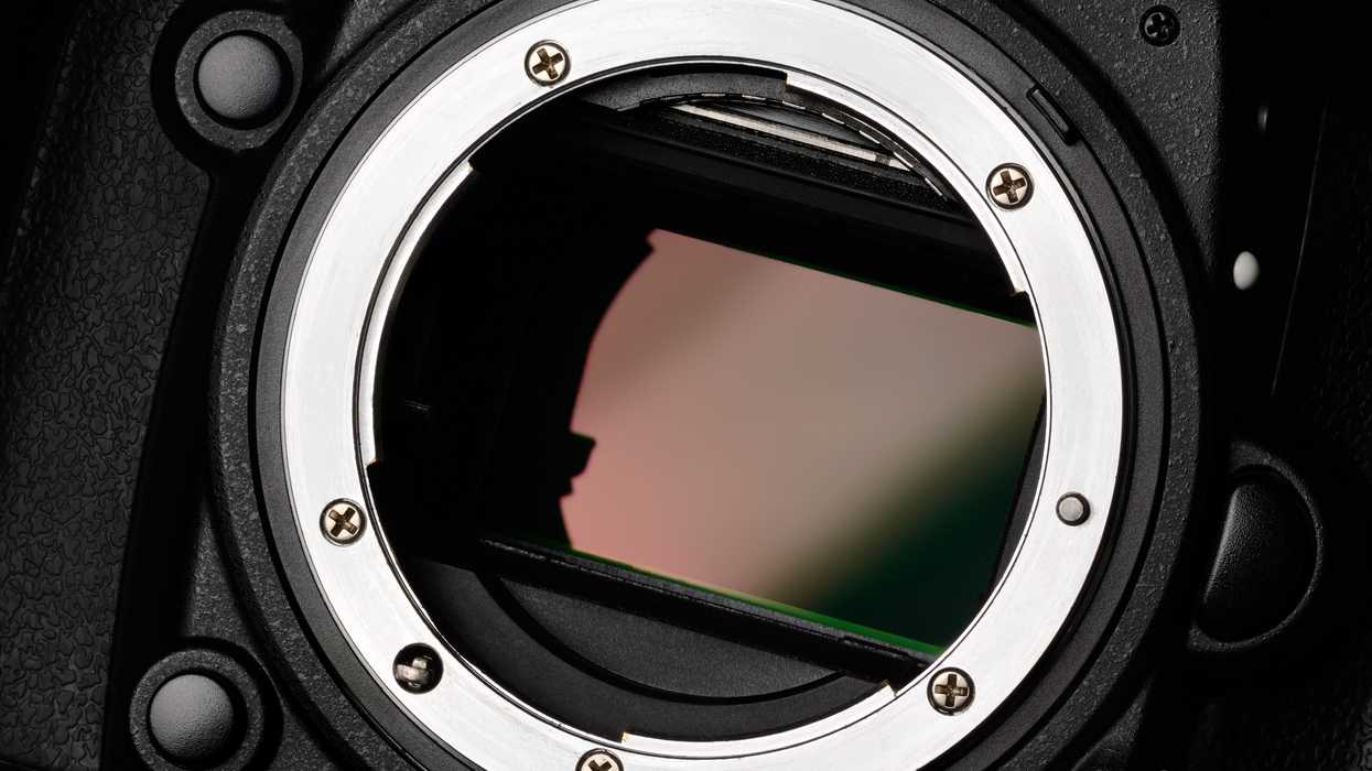Digital Image Sensor