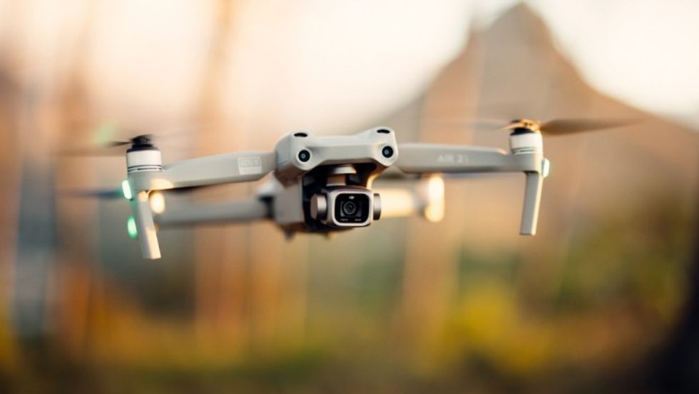 Dji_air2s_1