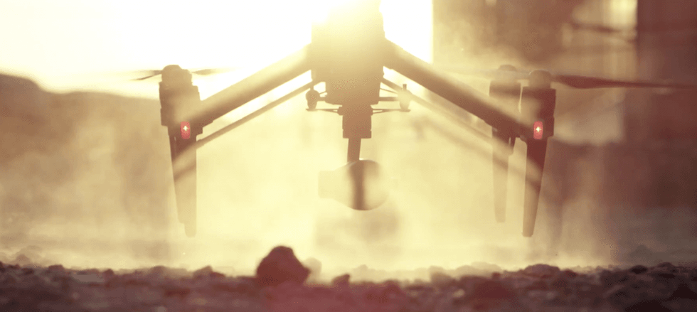 Dji_inspire_2_dusty_liftoff