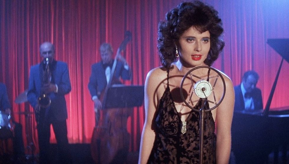 Dorothy Vallens, played by Isabella Rossellini, singing on stage, 'Blue Velvet'