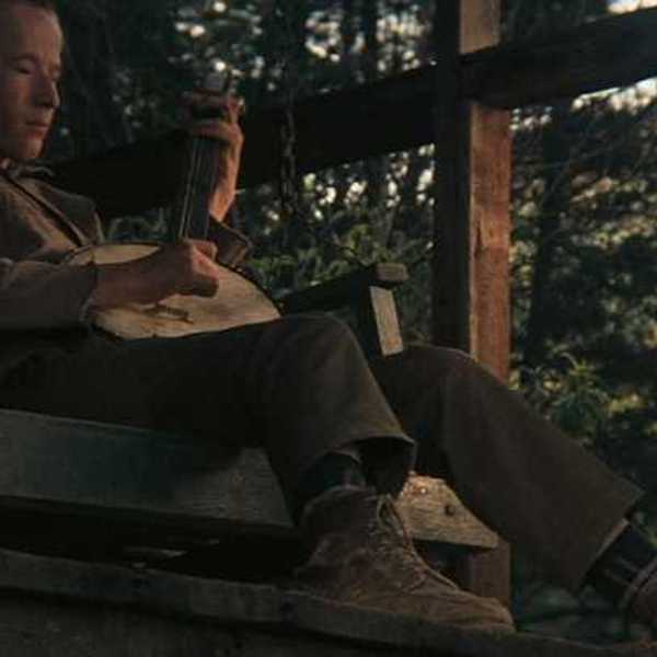 "Dueling Banjos" Scene