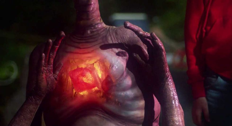 E.T. illuminated body