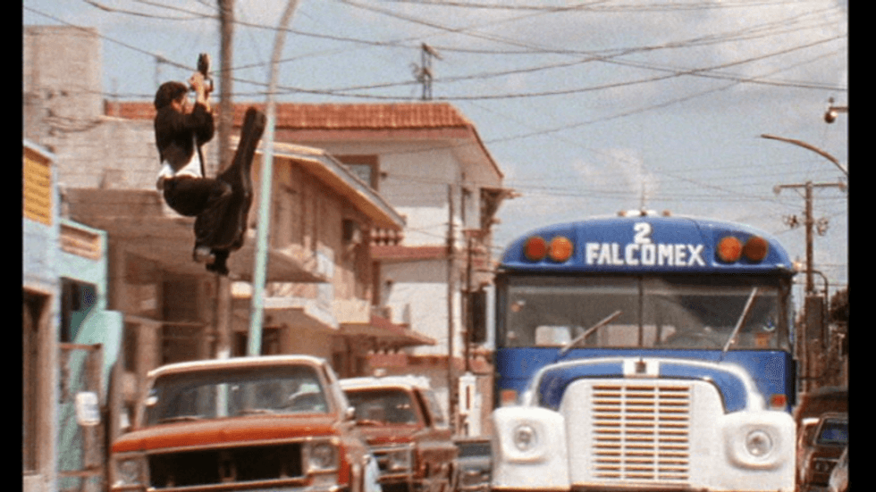 El Mariachi bus scene no film school Robert Rodriguez