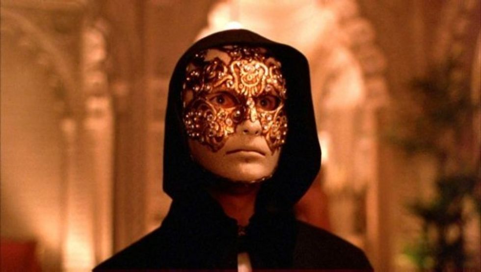 EWS tom mask