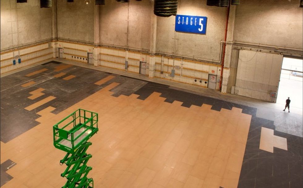Facilities_stage_slideshow